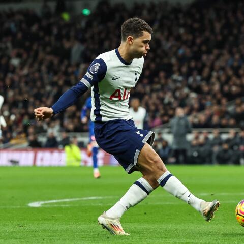 Tottenham dominerar Southampton med 3-1 på hemmaplan