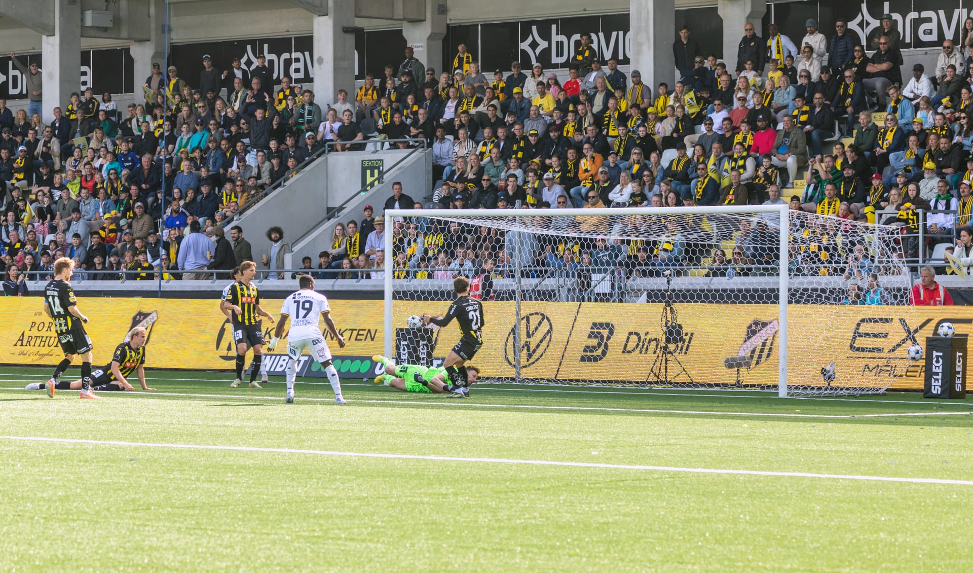 GAIS gör 1-0 mot BK Häcken efter sju minuter.