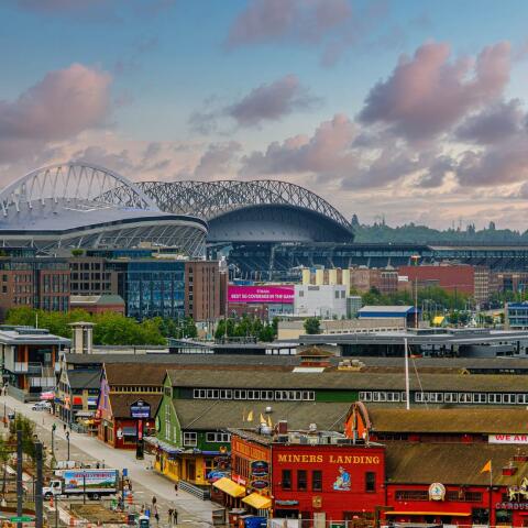 Seattle har hemmaplan på Lumen Field, Seattle.