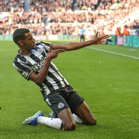 Lösningen på Isak–Newcastle-konflikten kan vara nära