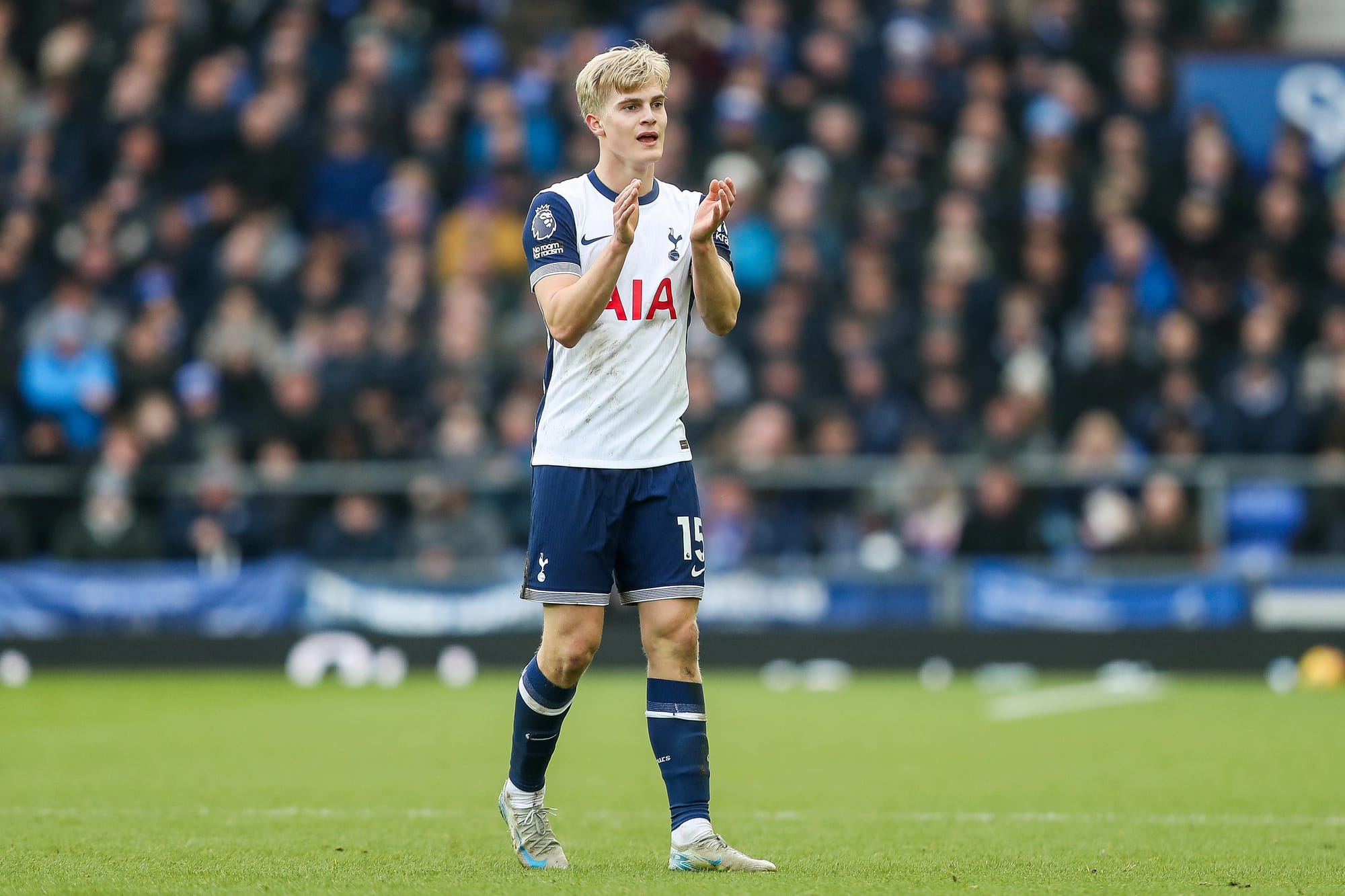 Lucas Bergvall i Tottenham