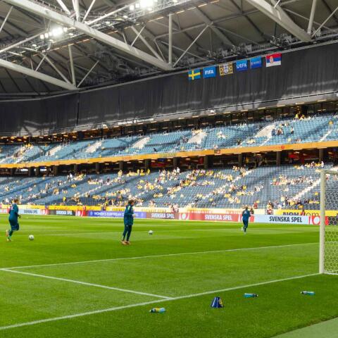 Sverige sätter ner foten med 1-0-seger mot Serbien i damernas VM-kval