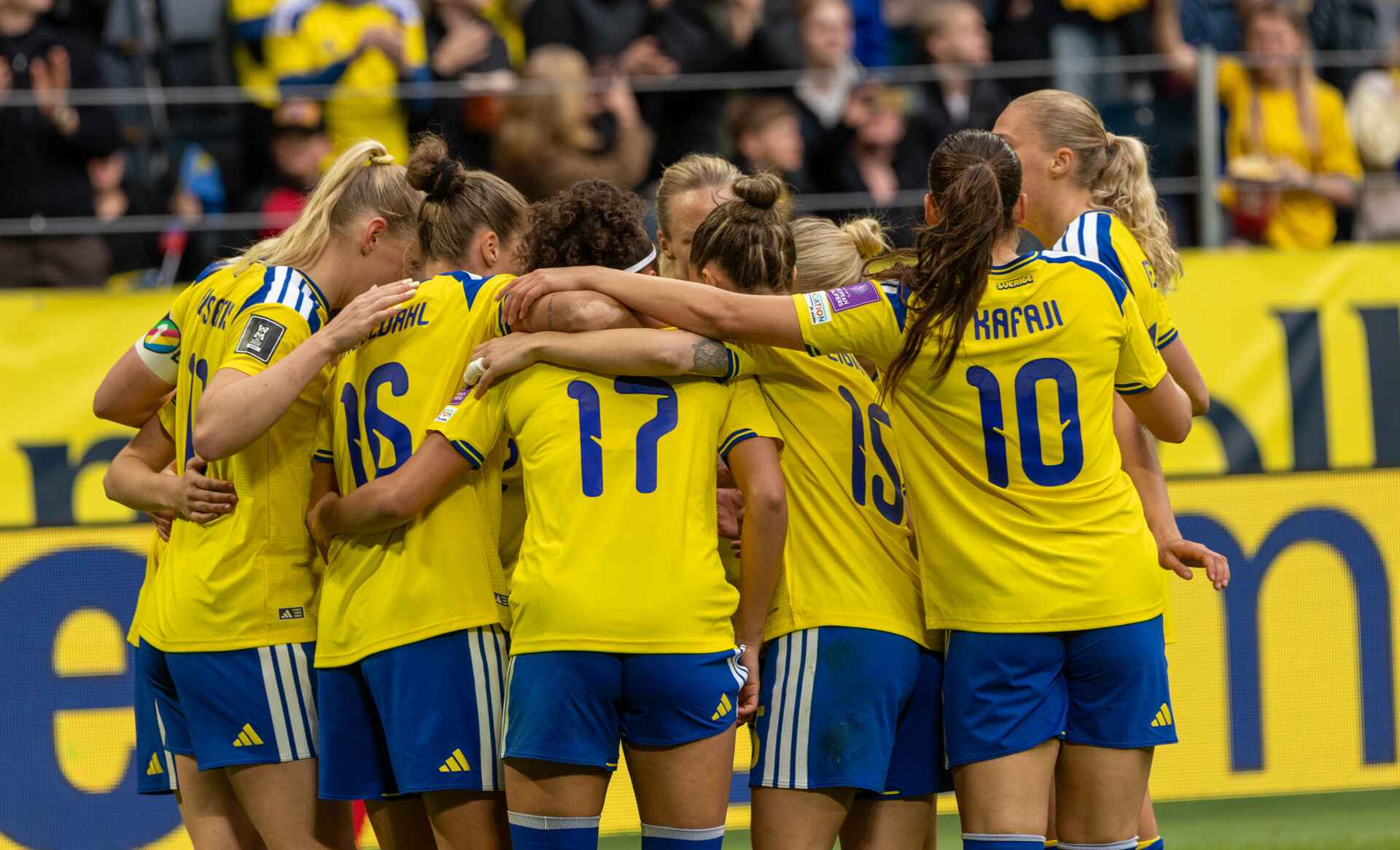 Sverige sätter ner foten med 1-0-seger mot Serbien i damernas VM-kval