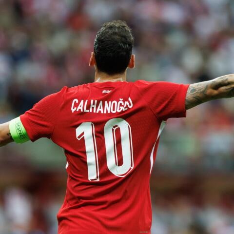 Hakan Çalhanoğlu är en av Turkiets stora stjärnor.